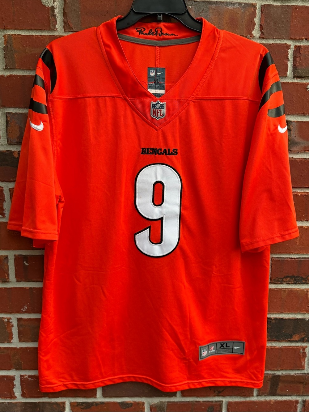 Nike On Field NFL Cincinnati Bengals Joe Burrow #9 XL Stitched Orange Jersey P7
